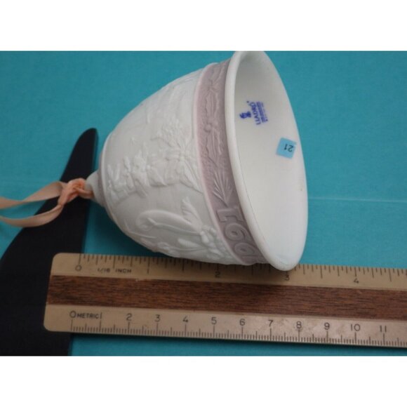 Lladro 1993 Christmas Bell Ornament Baby Jesus White Lavender - Picture 9 of 11